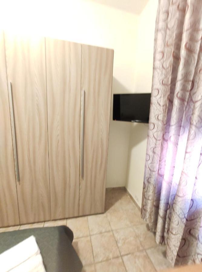 Appartamento C&Y Colombo โนวารา ภายนอก รูปภาพ