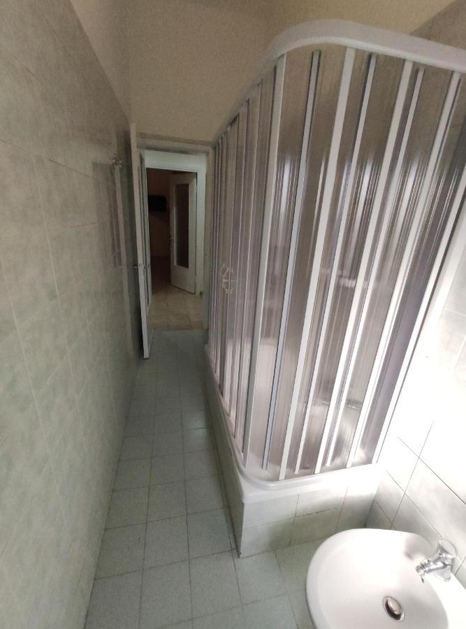 Appartamento C&Y Colombo โนวารา ภายนอก รูปภาพ